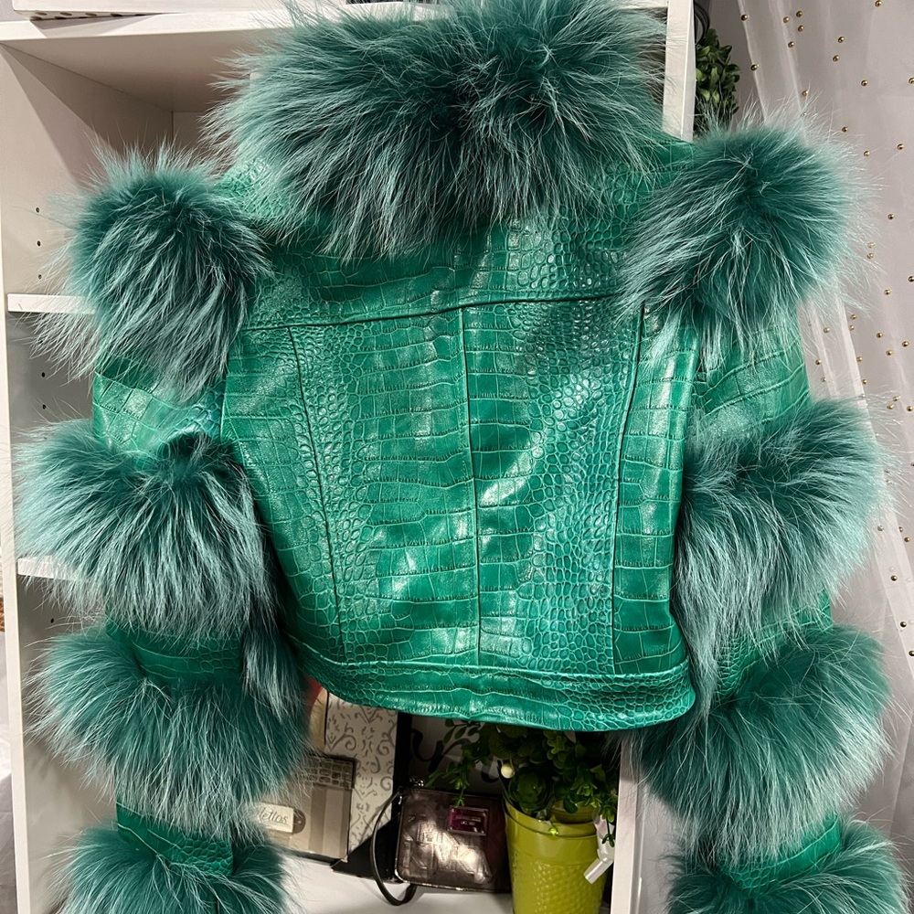 SOLD 💚Pretty Green Jacket💚